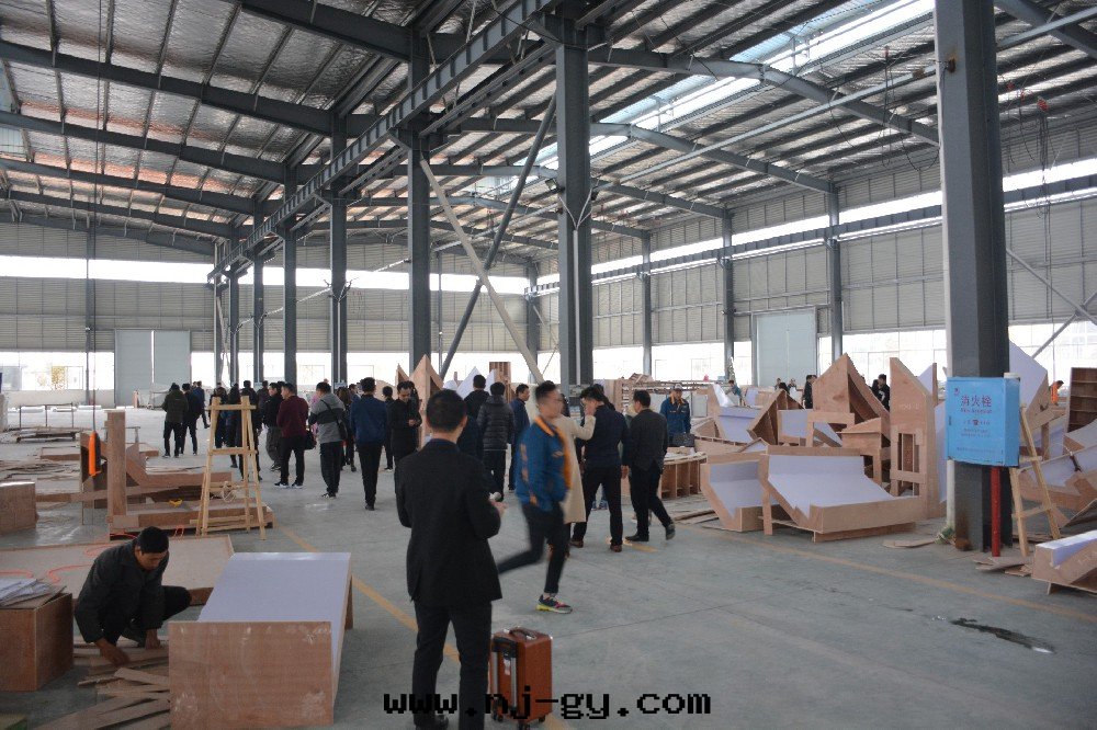 工廠(chǎng)展(zhǎn)示