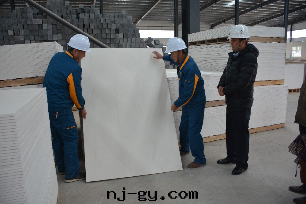 工廠(chǎng)展(zhǎn)示